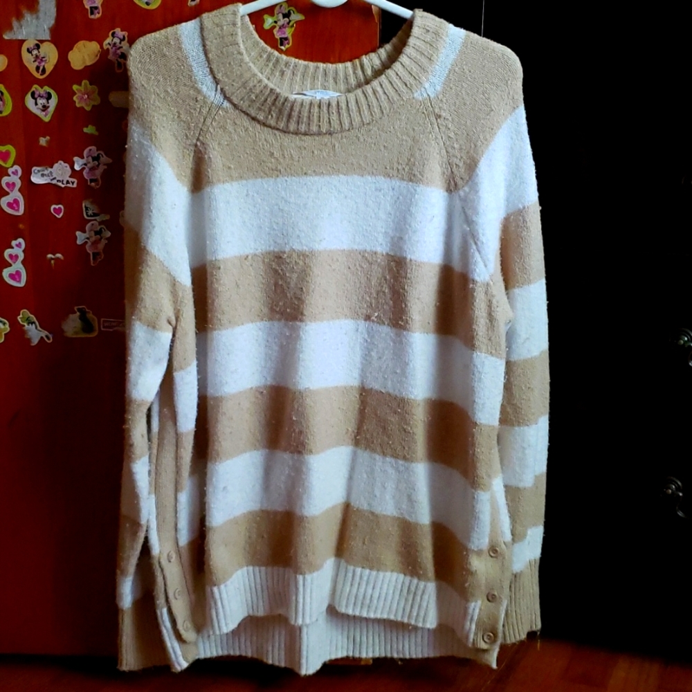 Tan & White Stylish Sweater